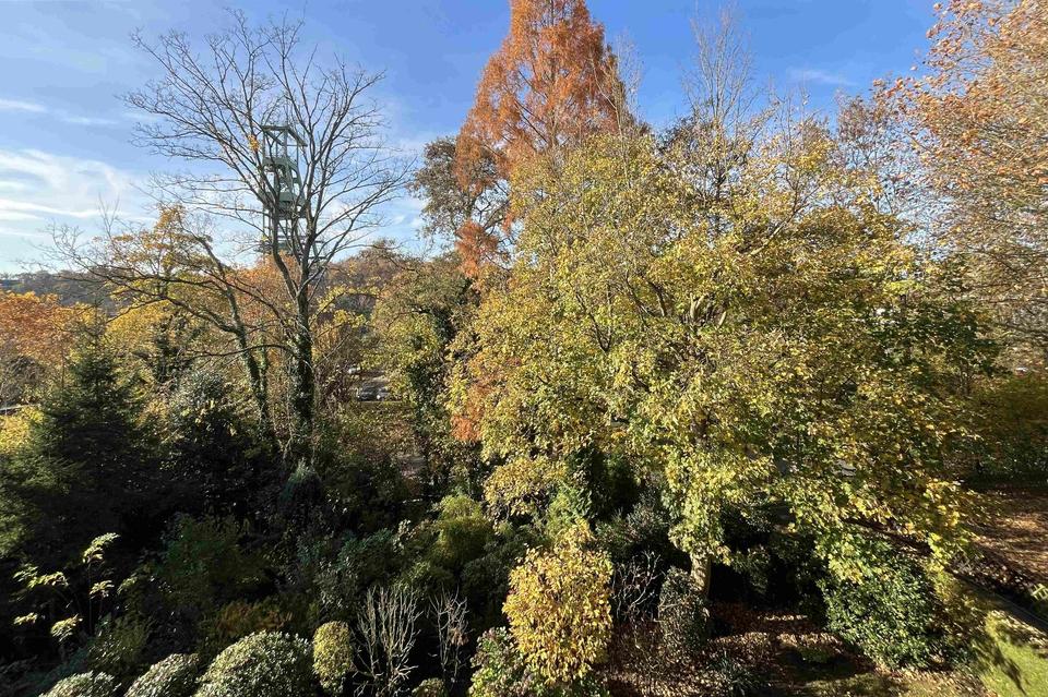 Thumbnail-Helle 3 Zimmer Eigentumswohnung mit Balkon, Gäste-WC & Tiefgarage