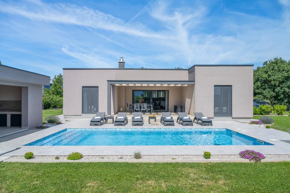 Thumbnail-Ferienhaus Istrien mit Pool max.6 Pers. ab 193 EuroTag
