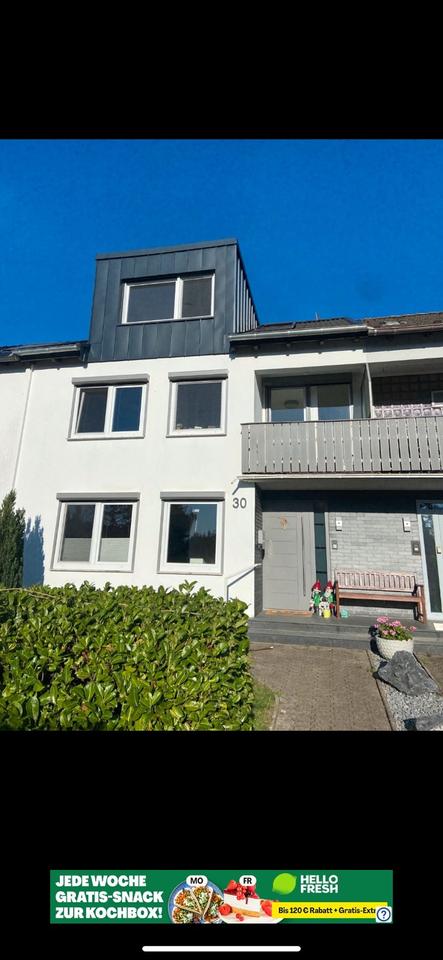 Thumbnail-Haus in Haan, streichen und einziehen in großzügige 160 qm