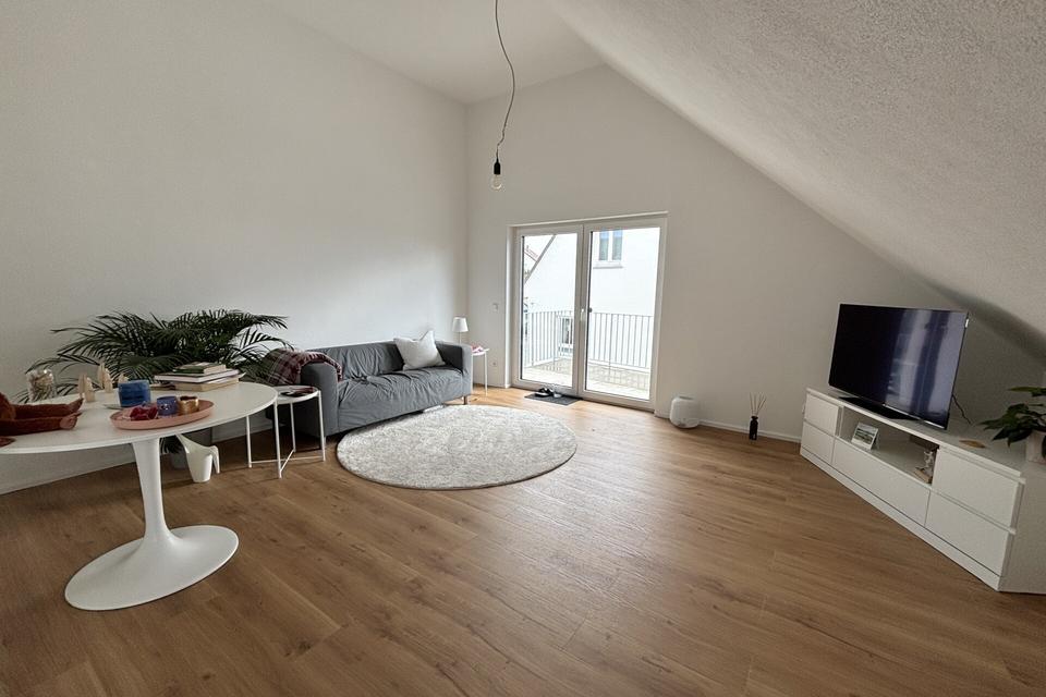 Thumbnail-Hochwertige 3,5-Zimmer-Wohnung mit Süd-Balkon in ruhiger Lage