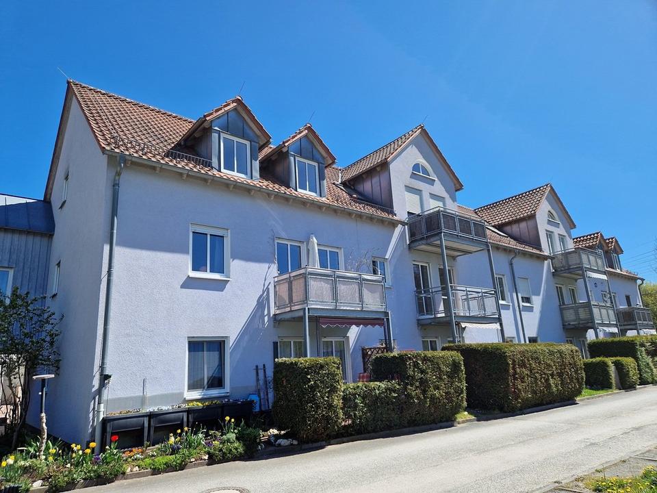 Thumbnail-Attrakt. 3-RW mit Balkon, 1.OG in südl. idyllisch. Stadtrandlage.
