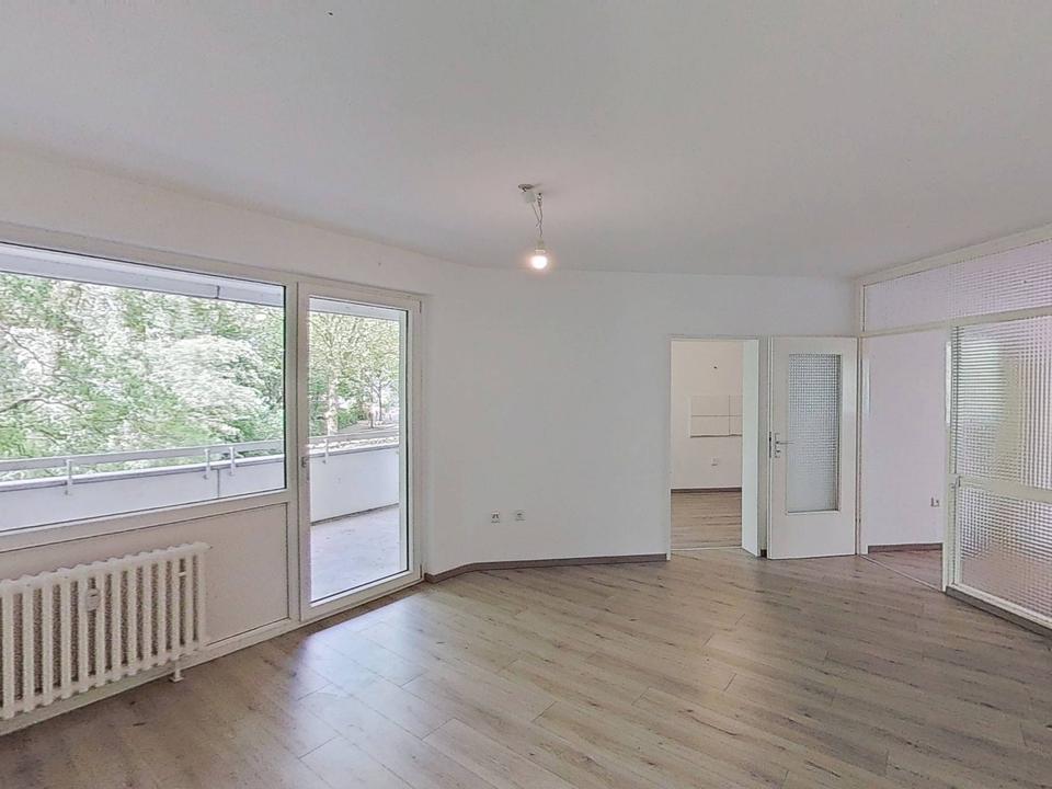 Thumbnail-Geräumige 4-Zimmer-Wohnung mit BALKON und modernem Wannenbad