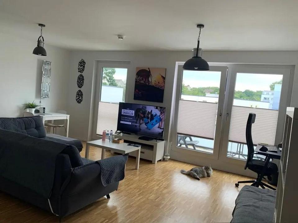 Thumbnail-Moderne 3-Zimmer-Wohnung mit Balkon und EBK in Köln