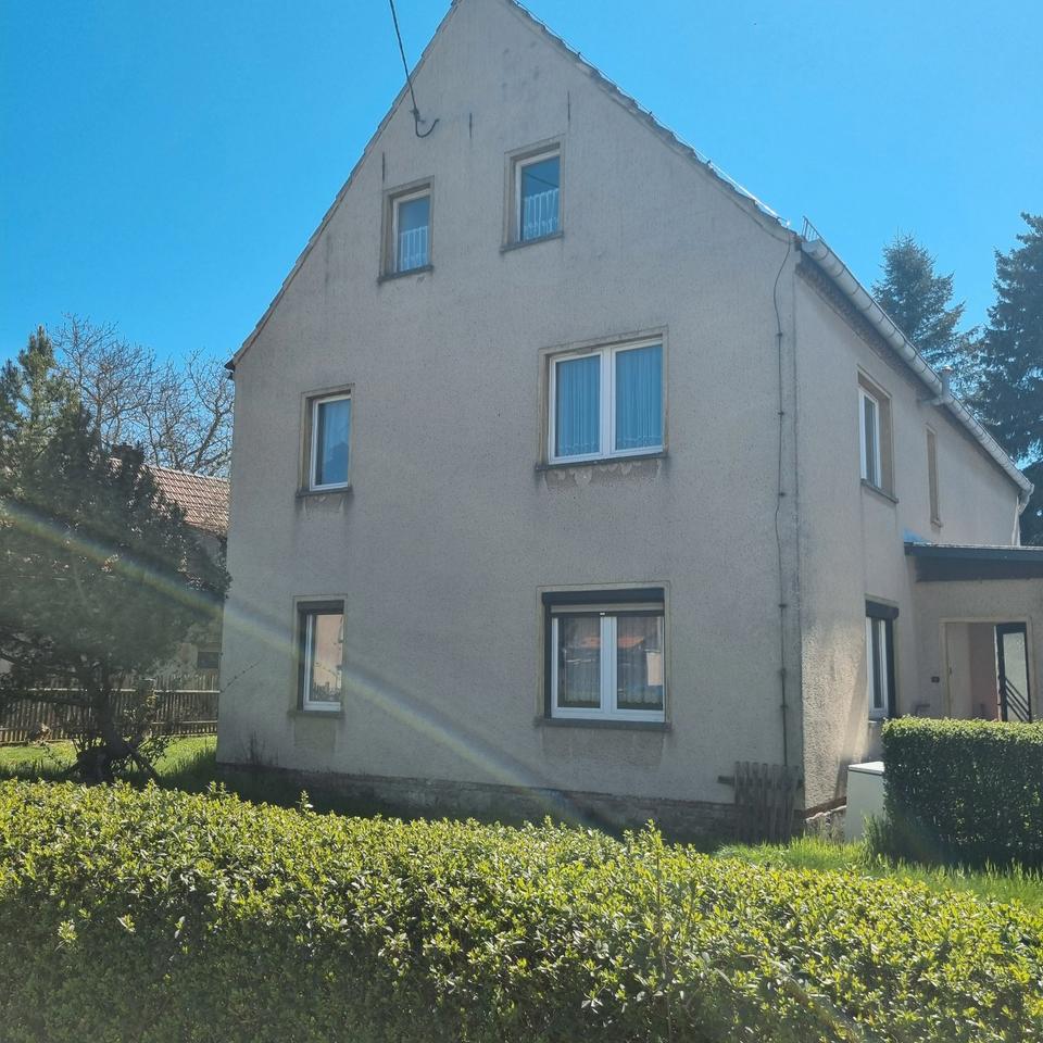 Thumbnail-Großes Wohnhaus + Garten mit viel Potential + Ackerland