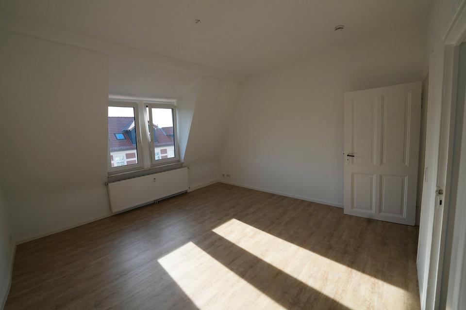 Thumbnail-Frisch sanierte helle 3-Zi.DG Wohnung in Wittenberg mit Charme