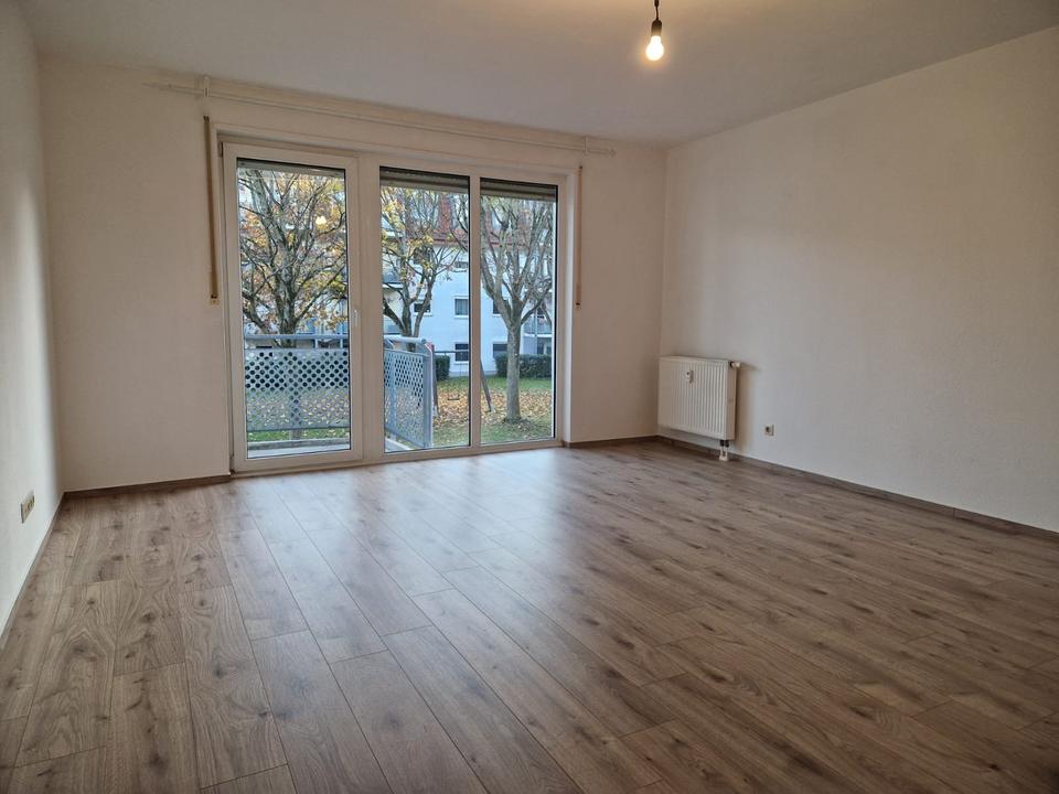 Thumbnail-2 ZKB-Wohnung + Balkon + Tiefgarage + Stellplatz