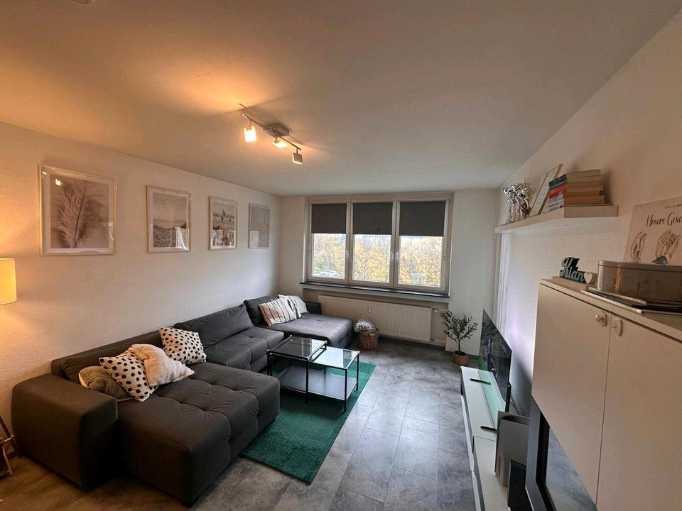 Thumbnail-*Top LAGE* 3 Zimmer Wohnung, E.Küche, Balkon , Badewanne +Dusche,