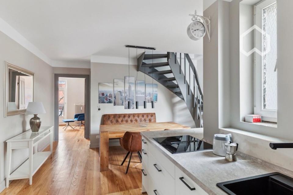 Thumbnail-Wunderschöne vollmöblierte Maisonette Wohnung ab sofort