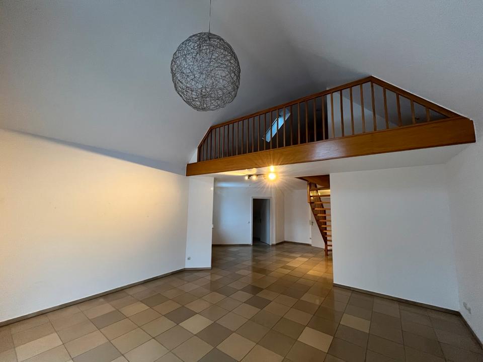 Thumbnail-4 Zimmer Wohnung zu vermieten