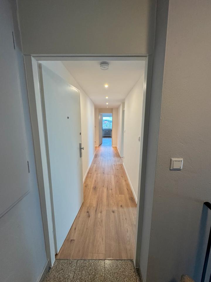 Thumbnail-3-Zimmer DGW in NürnbergFeucht - frisch renoviert - ab sofort