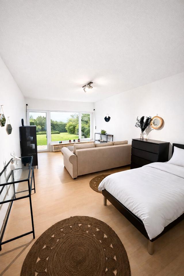 Thumbnail-Willkommen in Ihrer neuen Erdgeschosswohnung in Germering! Diese charmante Mietwohnung bietet 1,5 Zimmer auf ca. 35 m² Wohnfläche und überzeugt mit einer Gartenfläche, die zum Entspannen einlädt....