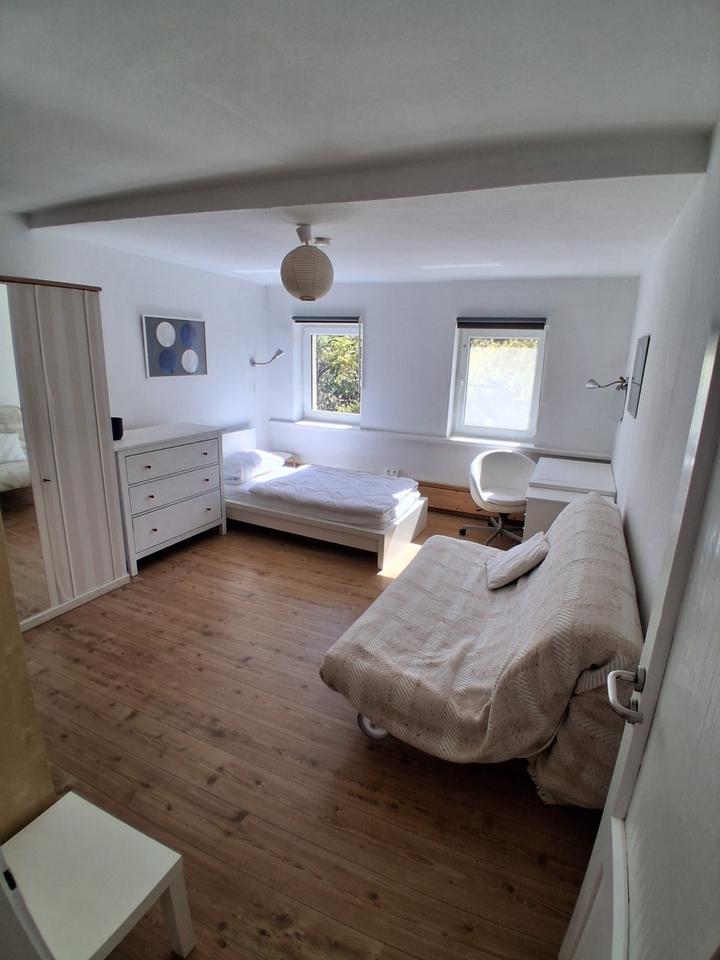 Thumbnail-Möblierte 3 Zimmer Wohnung an der Uni