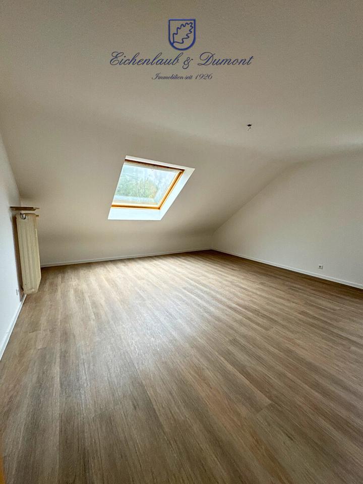 Thumbnail-Renovierte 4 ZKB-Dachgeschosswohnung in zentraler Lage Rastpfuhl