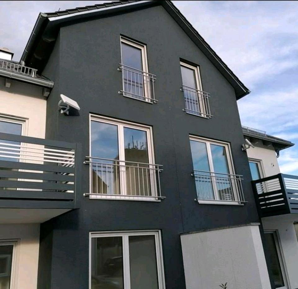 Thumbnail-Doppelhaushälfte mit Einbauküche zum vermieten im Straubing