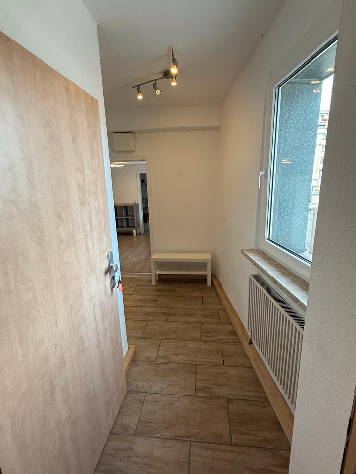 Thumbnail-Vermietung Wohnung (voll möbliert)