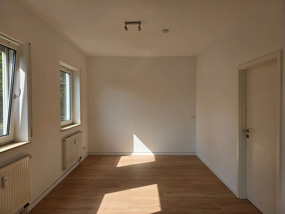 Thumbnail-Stilvoll sanierte 2-Zi-Wohnung in gepflegtem MFH in Gelnhausen