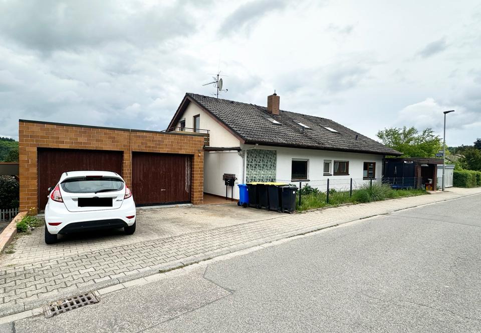 Thumbnail-Attraktives 3-Familienhaus mit Garten & Garage in PF-Würm