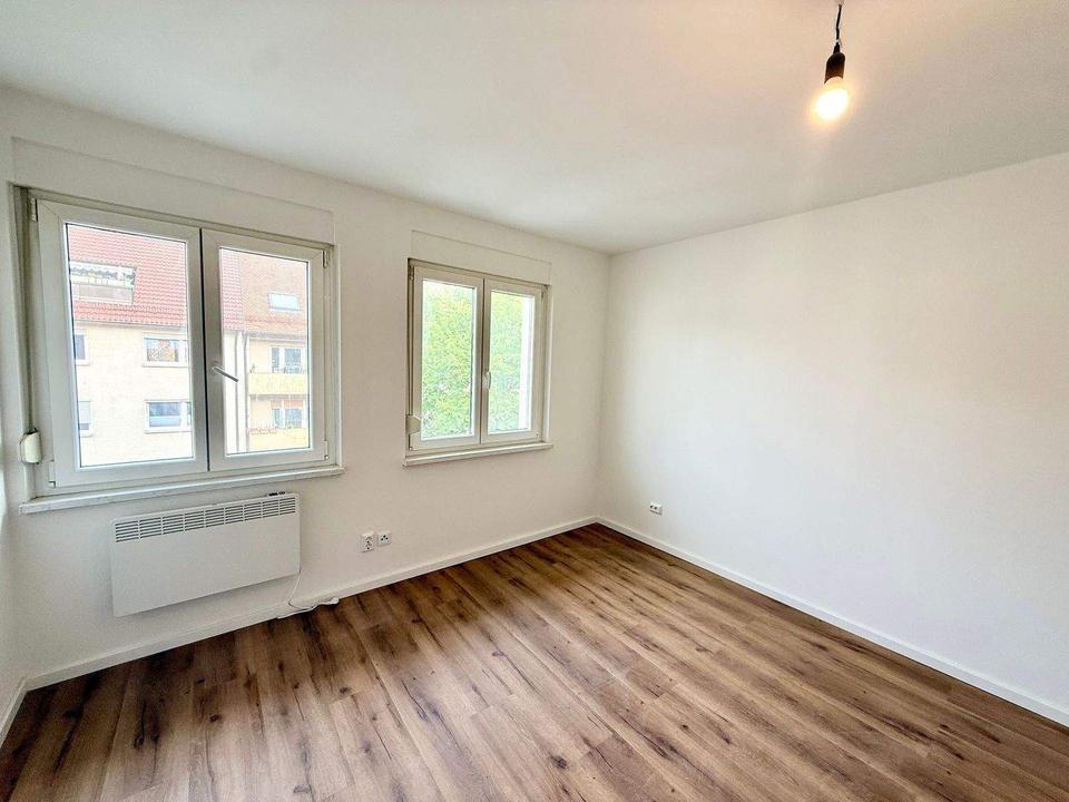 Thumbnail-Ideal geeignet für 2-er WG! Freie & helle 2-Zimmer-Wohnung im 2.OG in nettem MFH direkt an der TH in Nürnberg Wöhrd