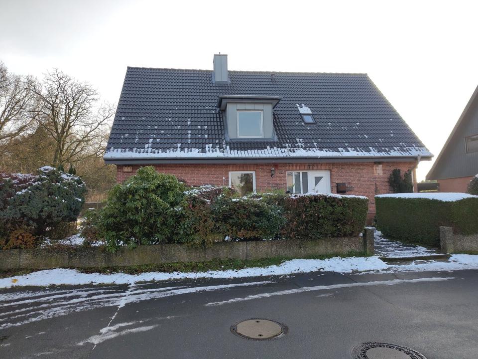 Thumbnail-EinZwei-Familienhaus zur Miete in Hohn