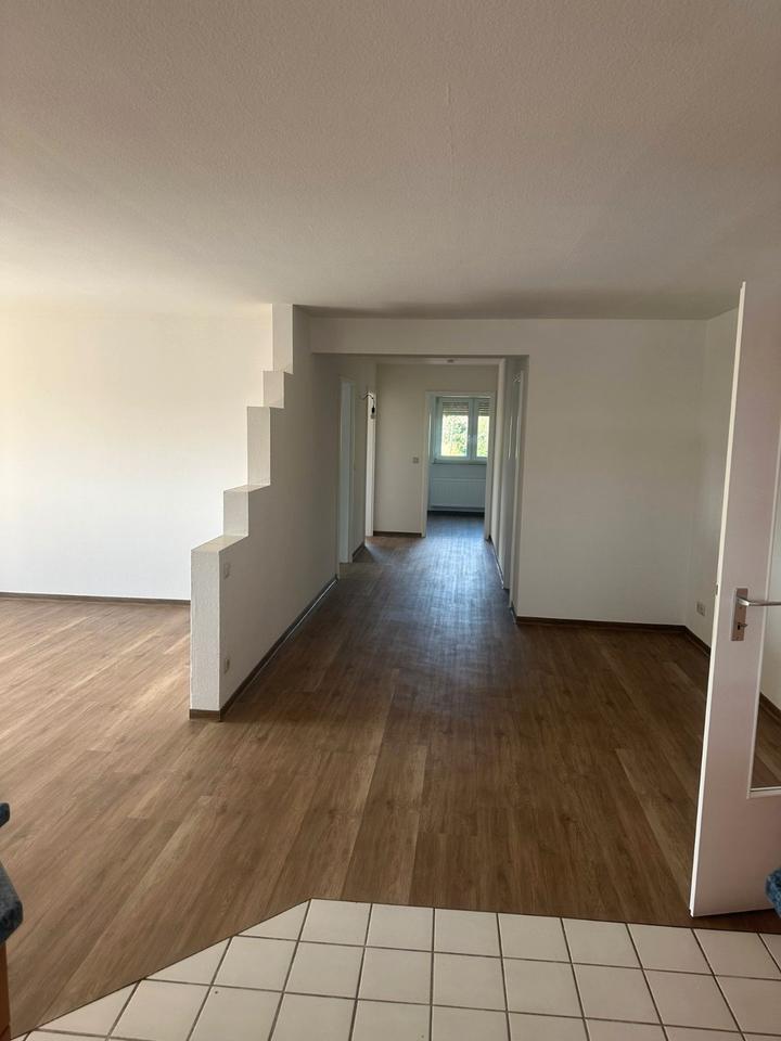 Thumbnail-Frisch renovierte 3,5-Zimmer-Wohnung mit großer Wohnküche & EBK