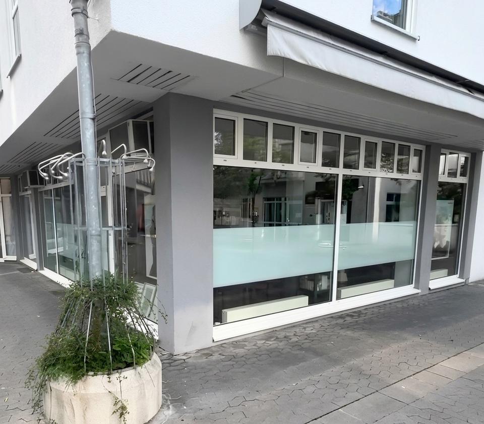 Thumbnail-Ladenlokal (143m²) in Frankenthal Ideal für Friseur oder Kanzlei