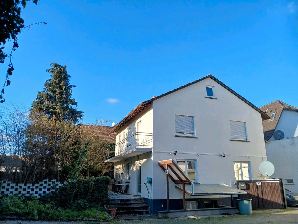 Thumbnail-Einfamilien-Haus - 143m² - teilrenoviert - EBK, WWP