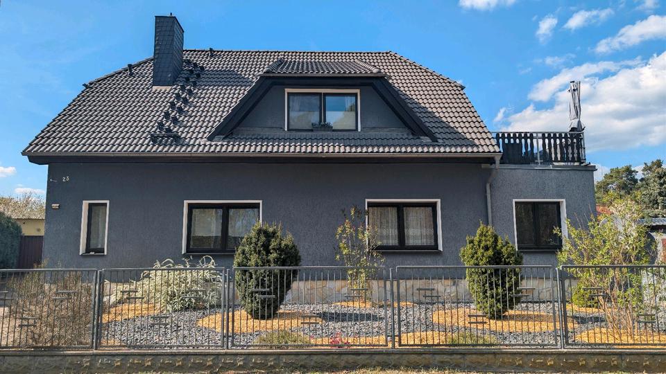 Thumbnail-Großes Zweifamilienhaus zu verkaufen