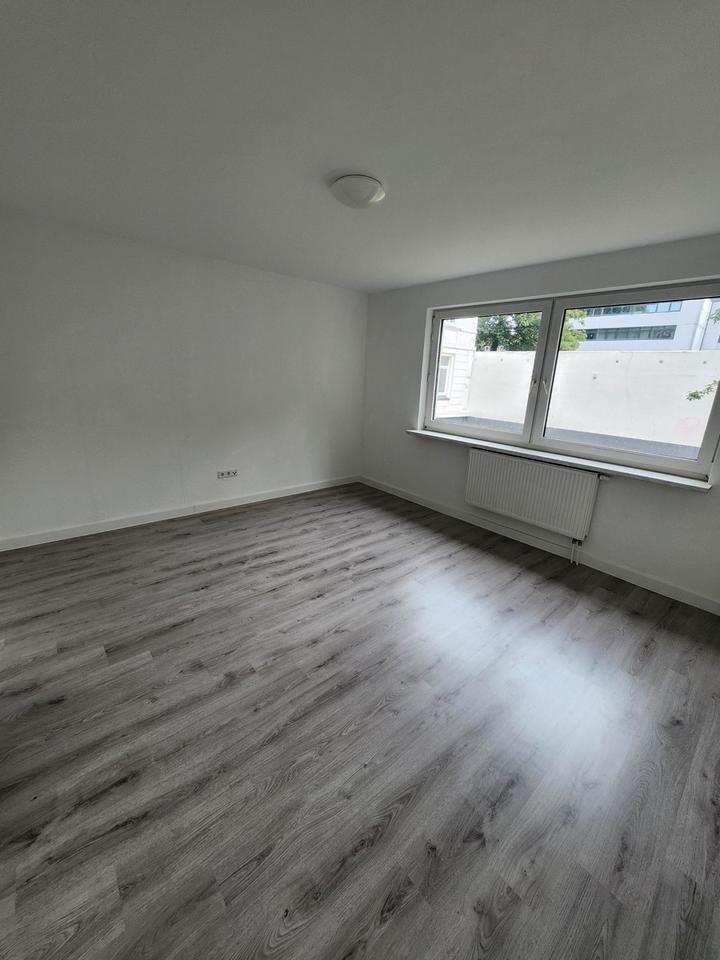 Thumbnail-Geräumige Wohnung im schönen Stadteil Heppens, Deb.-Nr.: 401231
