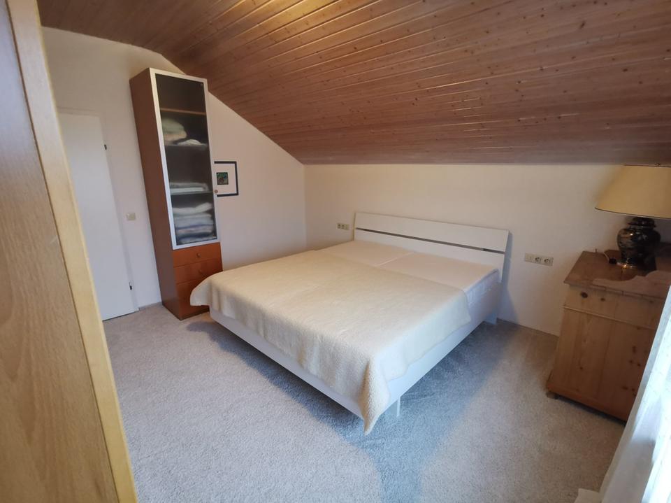 Thumbnail-Großzügige, helle 2,5-Zimmer Dachgeschosswohnung 98m² in Ilshofen