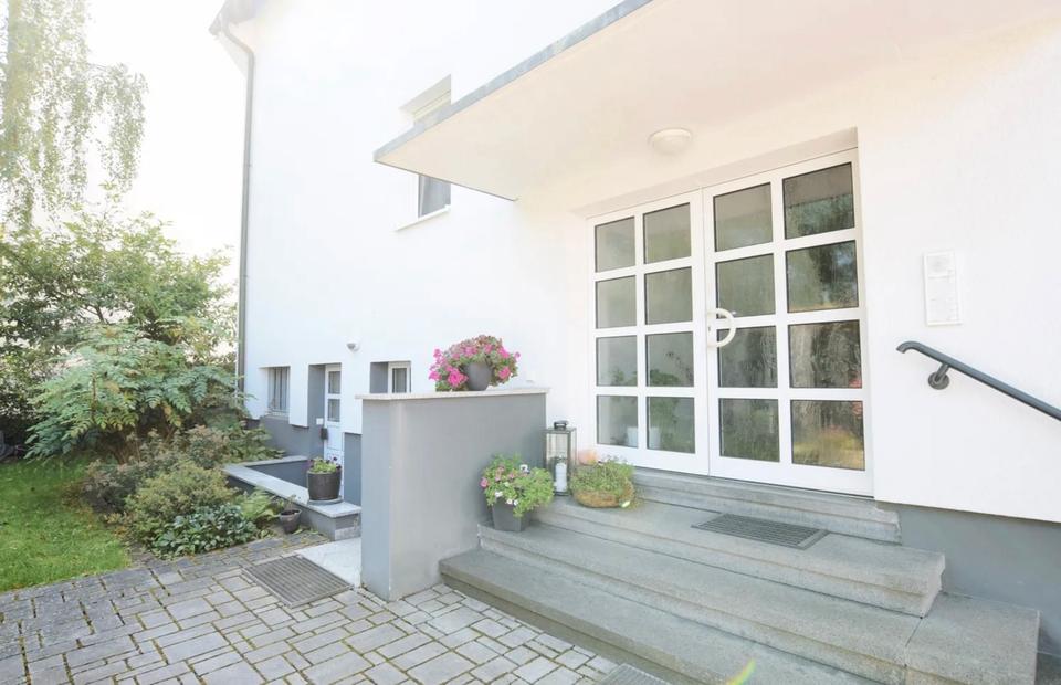 Thumbnail-Hanau - 1-Zimmer-Appartement (ca. 40 m2) Souterrain