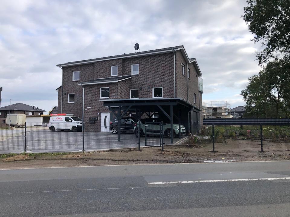 Thumbnail-Großzügige 3 Zimmer Wohnung