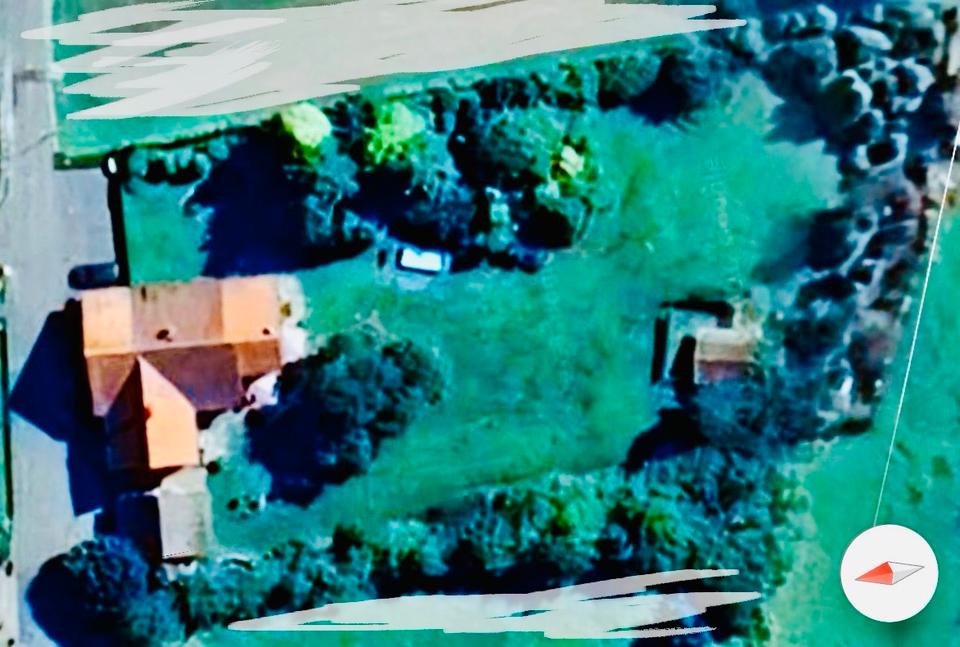 Thumbnail-Freistehendes EFH-2FH Wfl.300 m2 3065m2 Grundstück