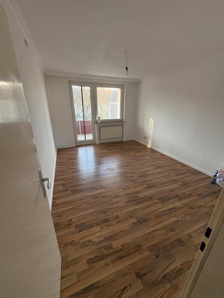 Thumbnail-Helle 3-Zimmer Wohnung mit Balkon & Küche in Bremen-Horn 79qm