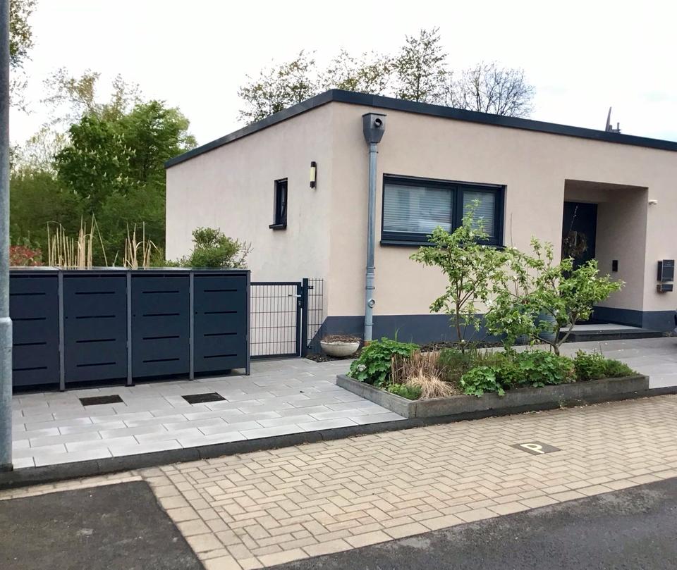 Thumbnail-Exklusiver Wohnkomfort – Haus mit Dachterrasse und Blick ins Grün