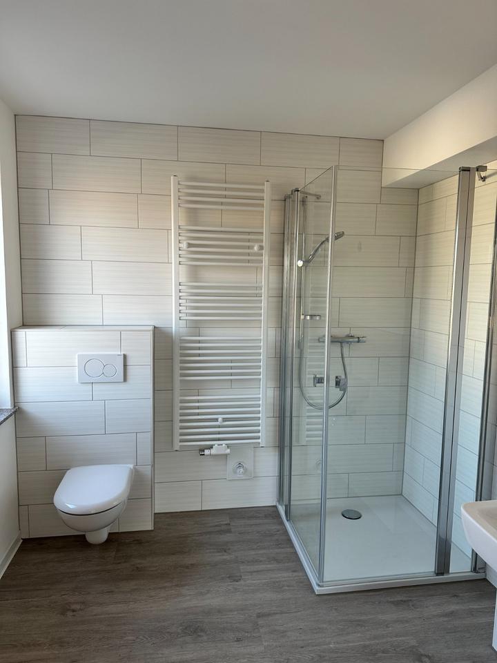 Thumbnail-Erstbezug! Hochwertig sanierte helle 2-Raum Wohnung m. Wintergarten