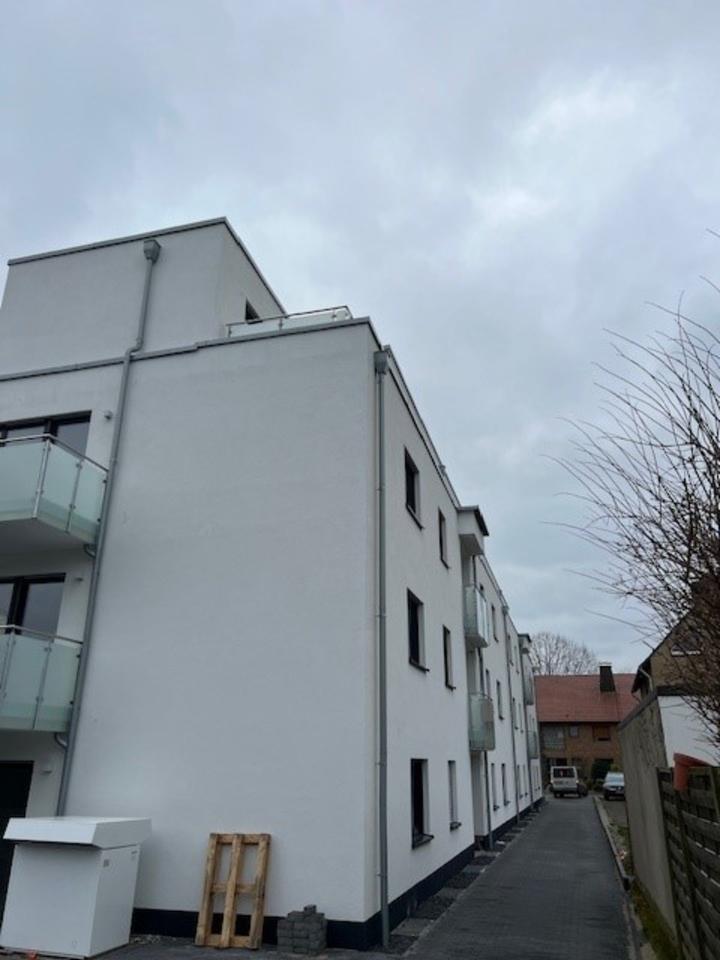 Thumbnail-schöne, helle Single Wohnung mit großem Balkon