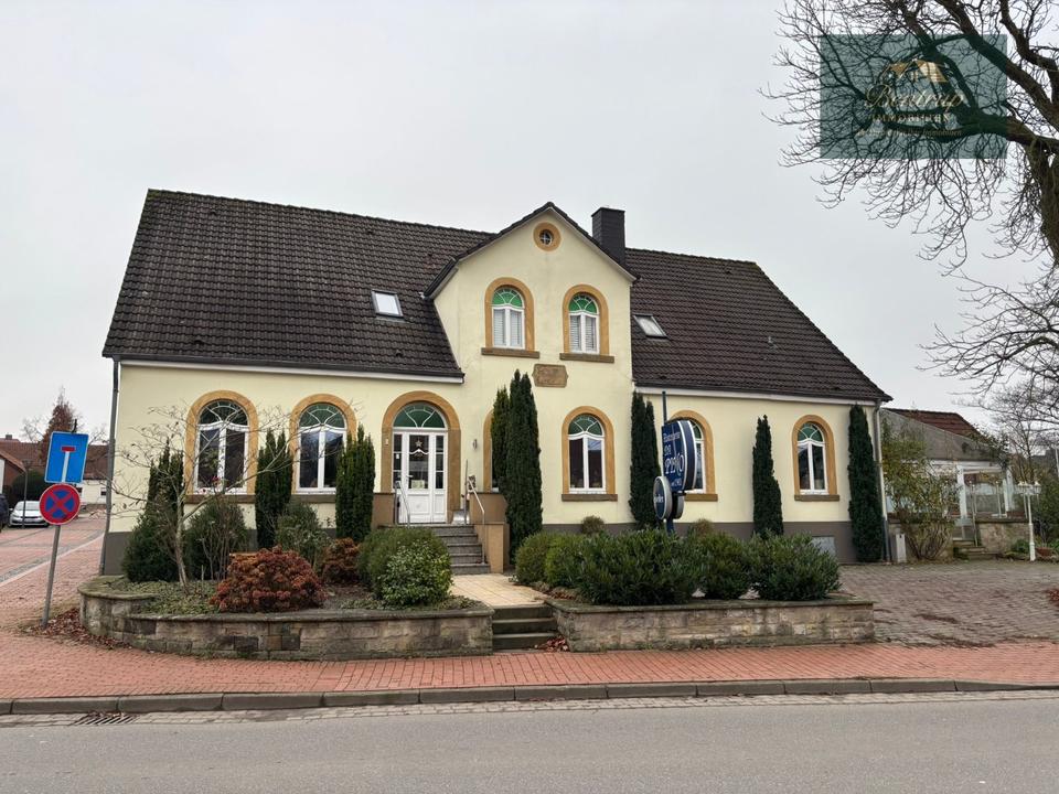 Thumbnail-Einzigartiges Ladenlokal mit Eigentumswohnung