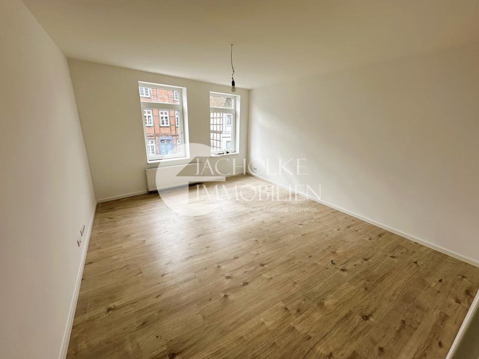 Thumbnail-Modernisierte 3-Zimmer-Wohnung im denkmalgeschützten Fachwerkhaus, zentral in Bergen