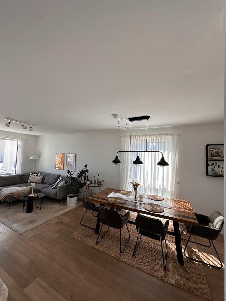 Thumbnail-Moderne 3-Zimmer-Wohnung mit Balkon in Düsseldorf-Rath