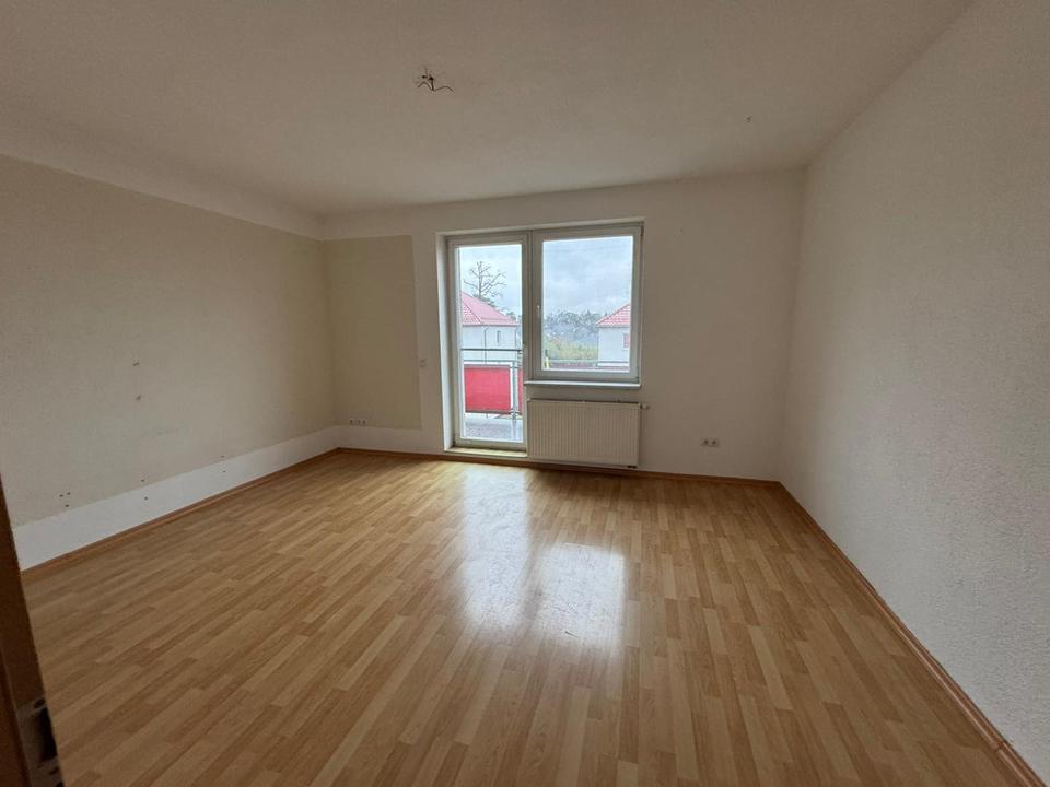 Thumbnail-2-Zimmer Wohnung mit Balkon und Garten