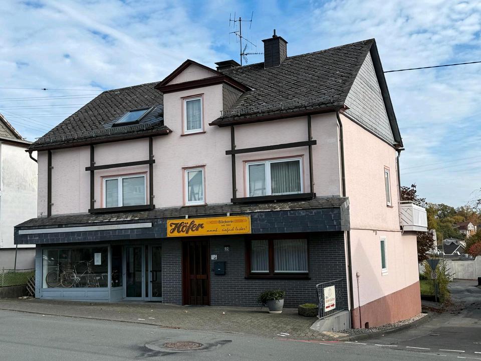 Thumbnail-Wohn- und Geschäftshaus