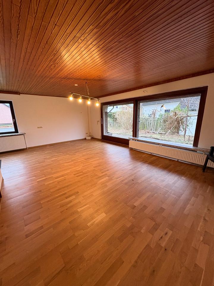 Thumbnail-Wohnung in Büchen: 3 Zimmer im EG + 3 im Souterrain