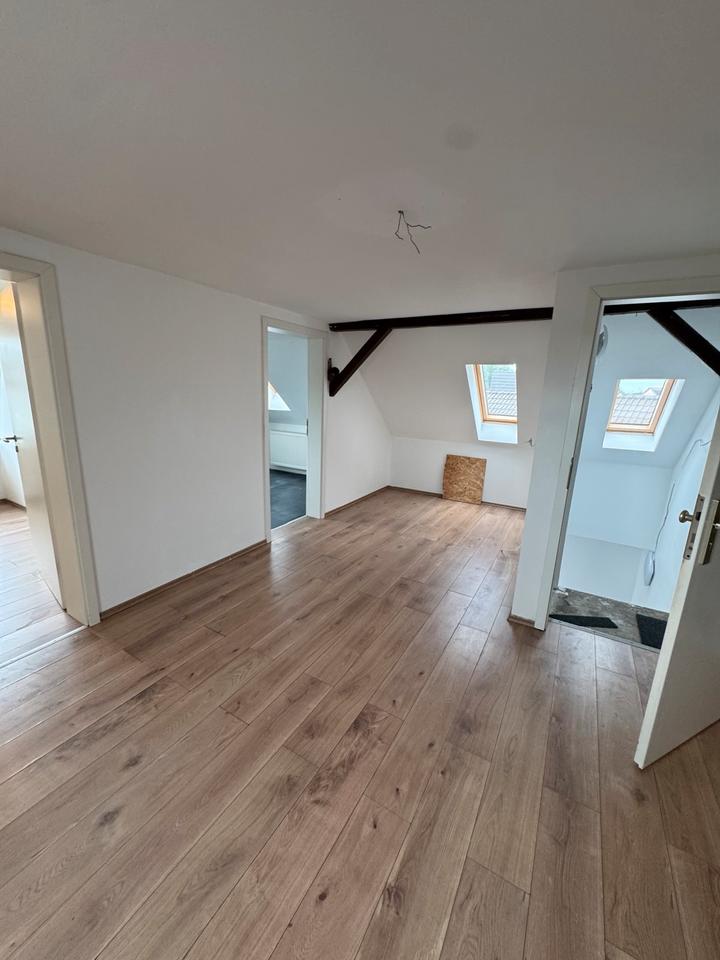 Thumbnail-Dachgeschoß Wohnung in SZ-Thiede