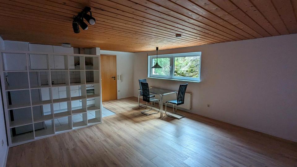 Thumbnail-1 Zimmer Einliegerwohnung mit Bad und PKW Stellplatz