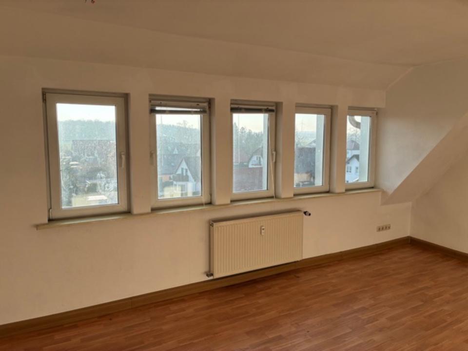 Thumbnail-Helle 2-Zimmer Dachgeschosswohnung in Lucka zur Miete