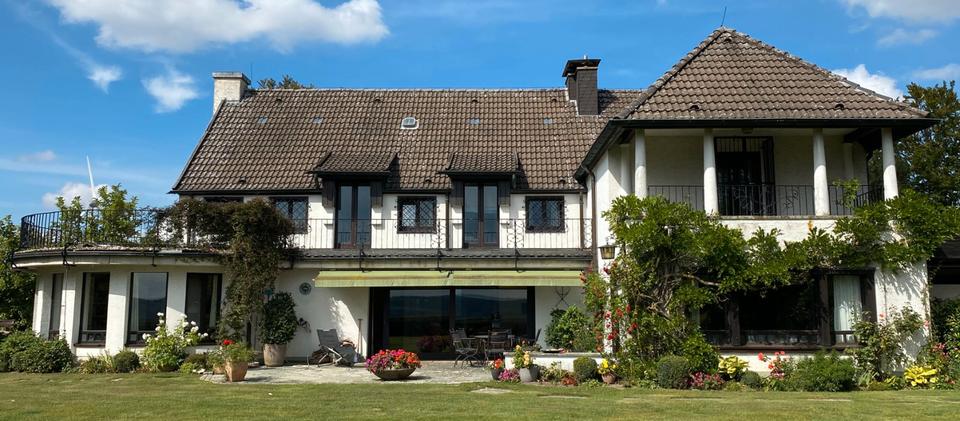 Thumbnail-Großzügiges Haus mit großem Grundstück in idyllischer Alleinlage