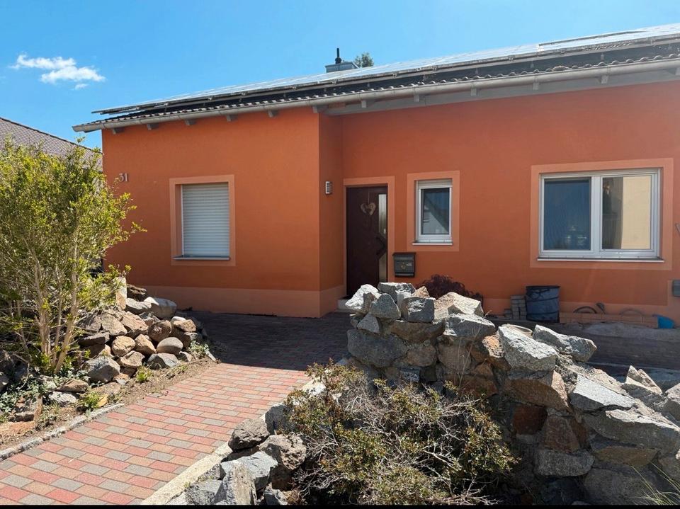 Thumbnail-Einfamilienhaus mit Einliegerwohnung in Wackersdorf