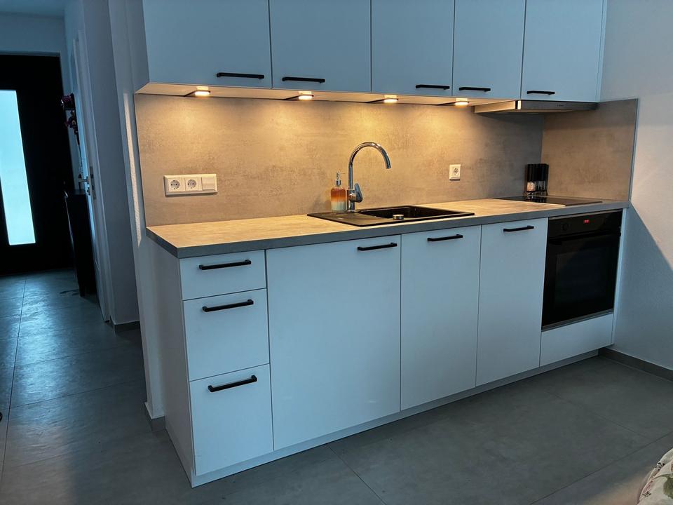 Thumbnail-Moderne 1-Zimmer-Erdgeschosswohnung mit moderner Einbauküche in idyllischer Lage von Oyten