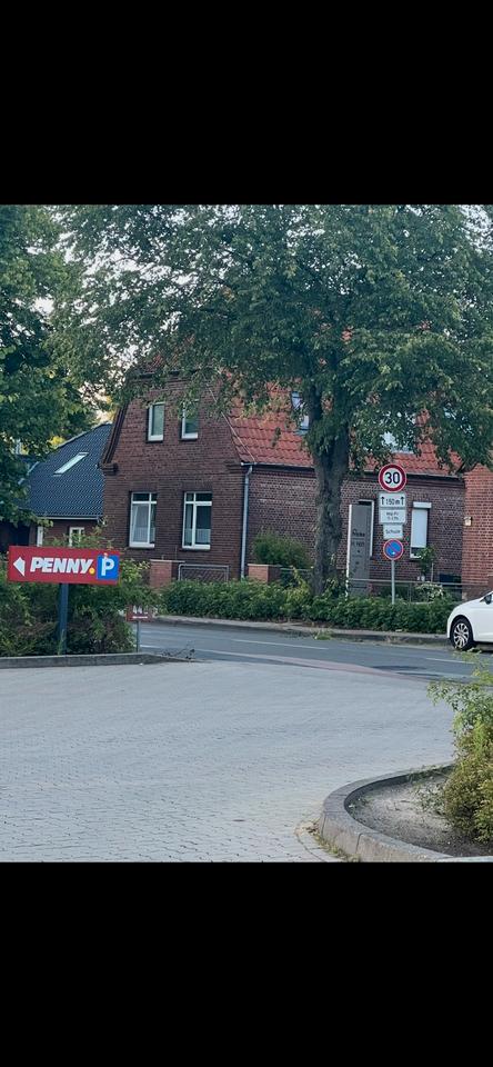 Thumbnail-Einfamilienhaus mit zwei Wohnungen