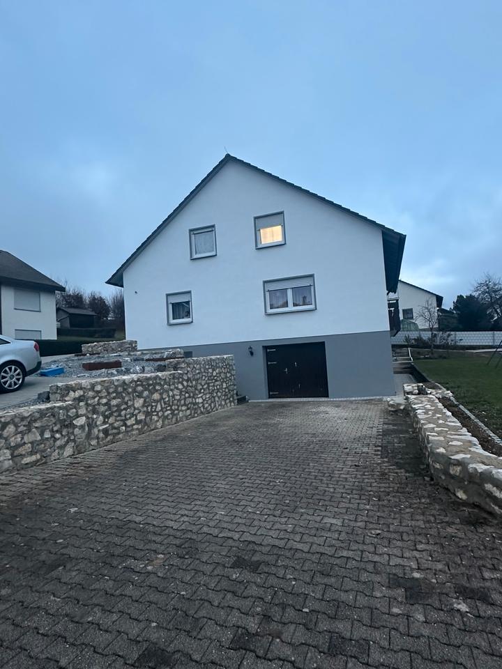 Thumbnail-Gepflegte 4 ZimmerwohnungDG Wohnung mit Balkon